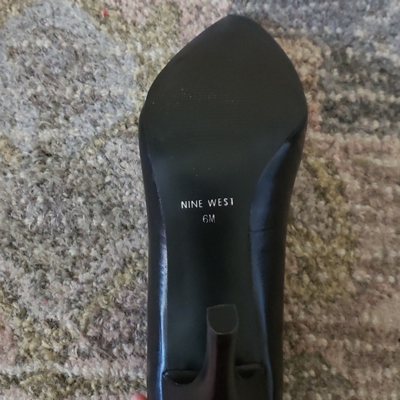 Nine West Black Heels. Nwot - Picture 6 of 6